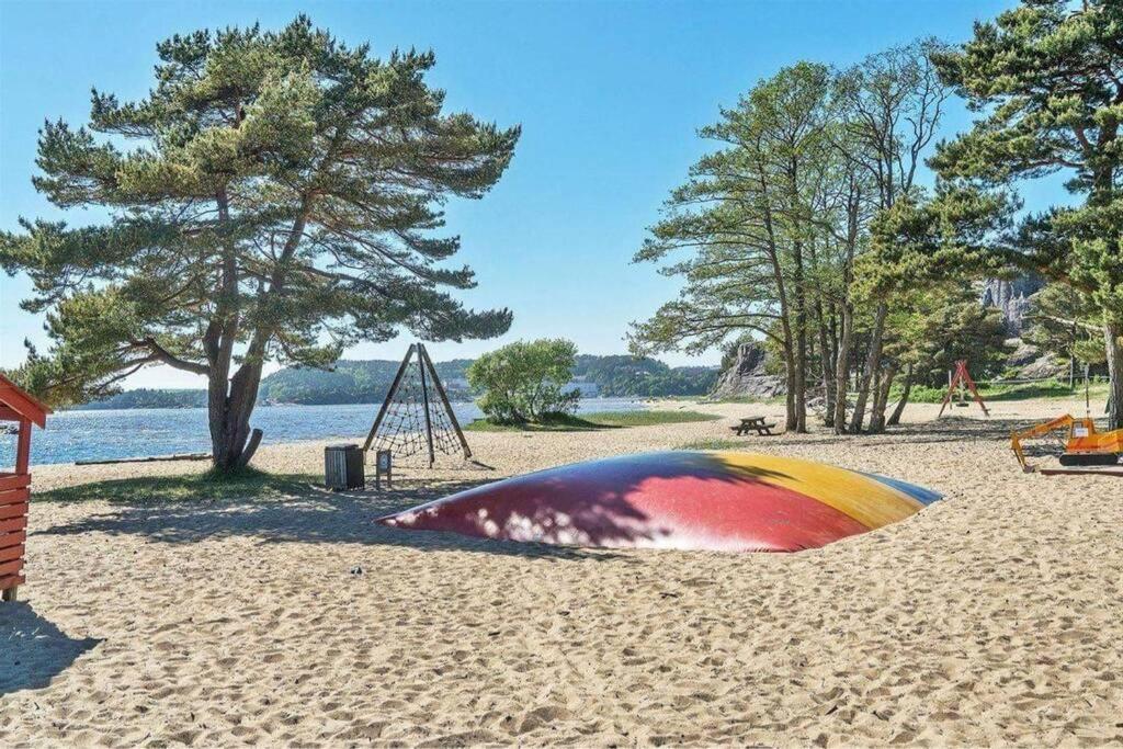 Nybygd Feriebolig Rett Ved Strand Til Leie! Kristiansand Esterno foto